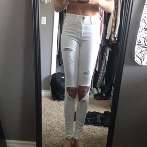 White ripped skinny jeans